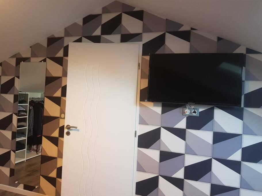 9 Pers 160 M² +Jardin- 10Mn Nantes -30Mn Mer Bouguenais Eksteriør billede