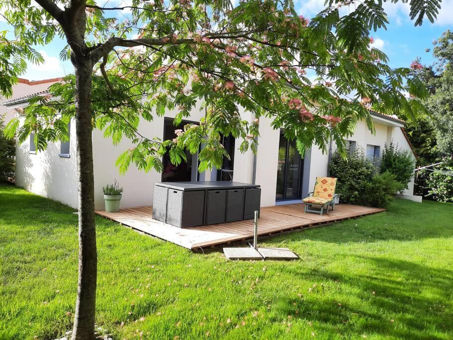 9 Pers 160 M² +Jardin- 10Mn Nantes -30Mn Mer Bouguenais Eksteriør billede