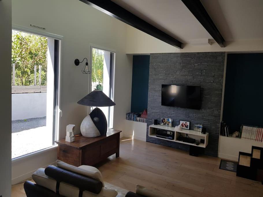9 Pers 160 M² +Jardin- 10Mn Nantes -30Mn Mer Bouguenais Eksteriør billede