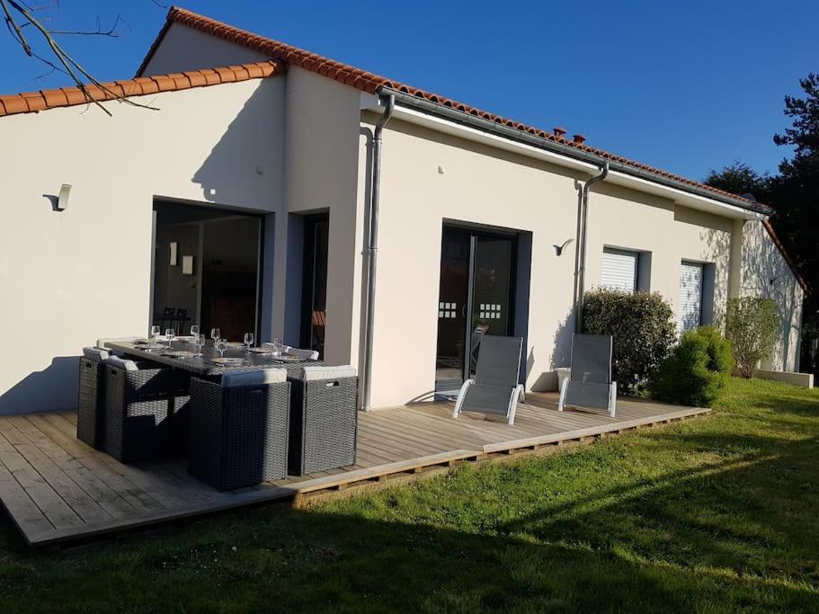 9 Pers 160 M² +Jardin- 10Mn Nantes -30Mn Mer Bouguenais Eksteriør billede