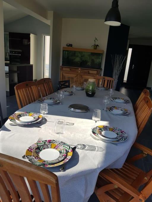 9 Pers 160 M² +Jardin- 10Mn Nantes -30Mn Mer Bouguenais Eksteriør billede