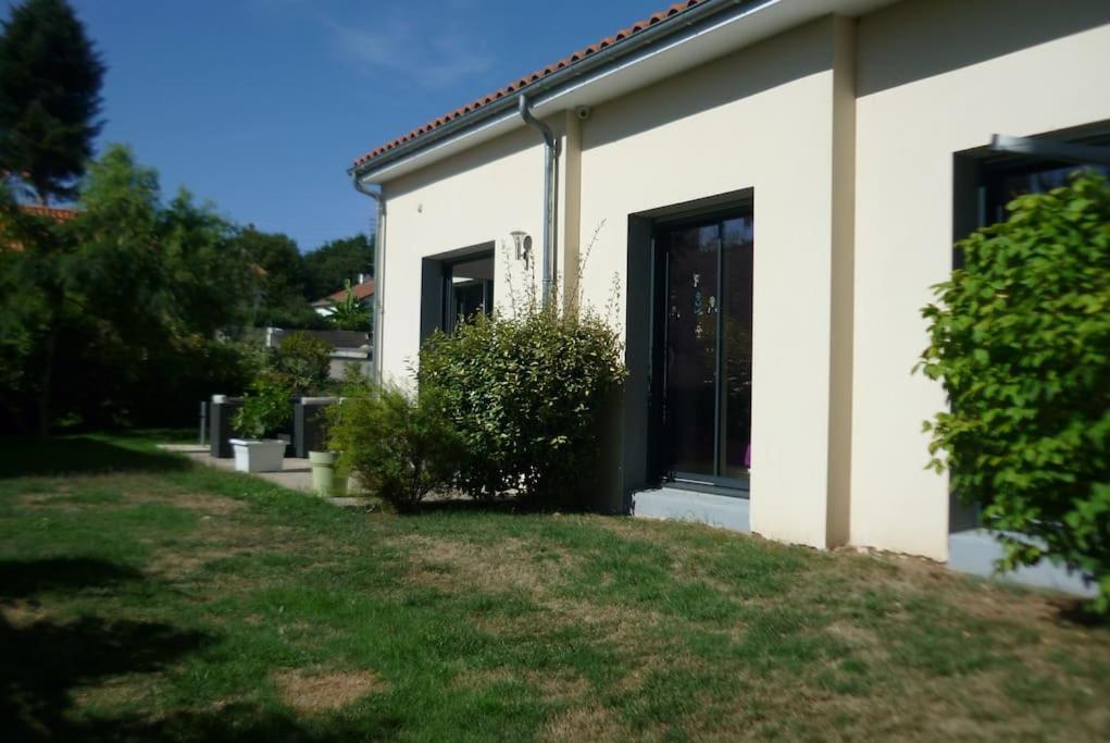 9 Pers 160 M² +Jardin- 10Mn Nantes -30Mn Mer Bouguenais Eksteriør billede