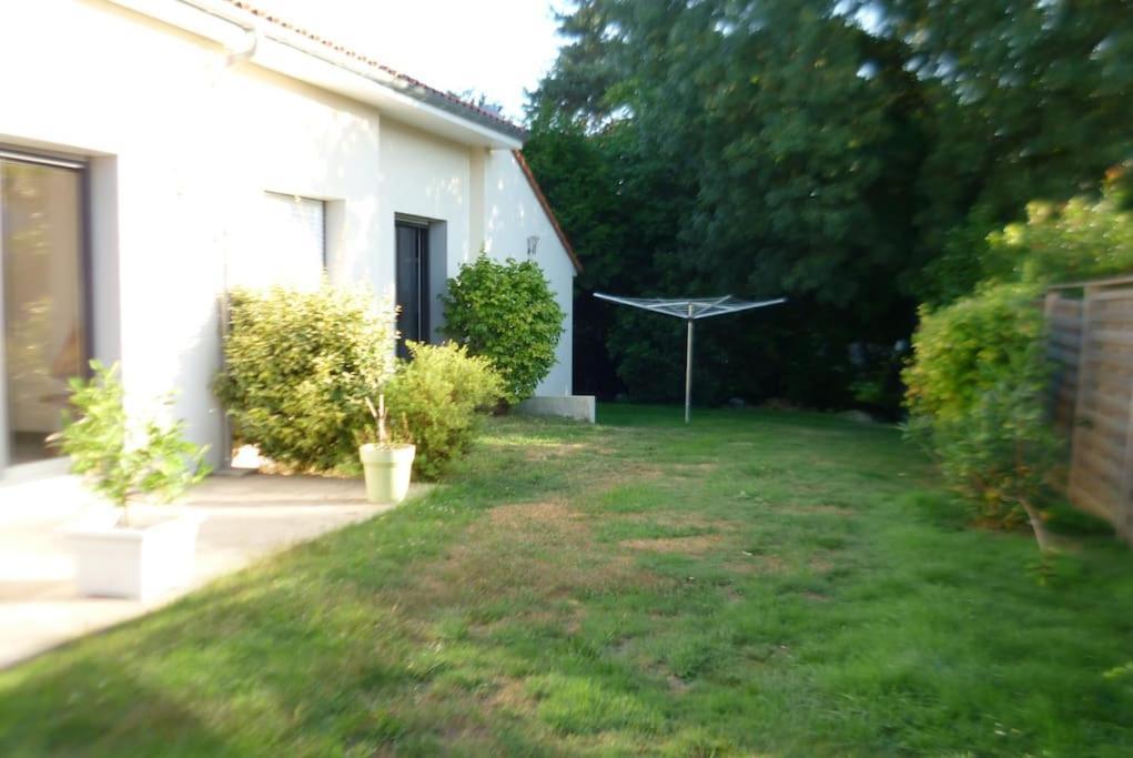 9 Pers 160 M² +Jardin- 10Mn Nantes -30Mn Mer Bouguenais Eksteriør billede
